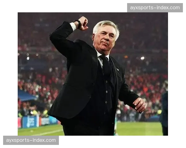 更衣室揭秘：胜利后，安切洛蒂向全队展示本场反击成功率的战术板数据